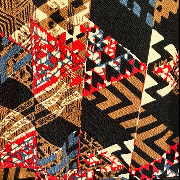 LuLaRoe Geometric Multicolor Patterned Nicole Dress NWT - Picture 4 of 13